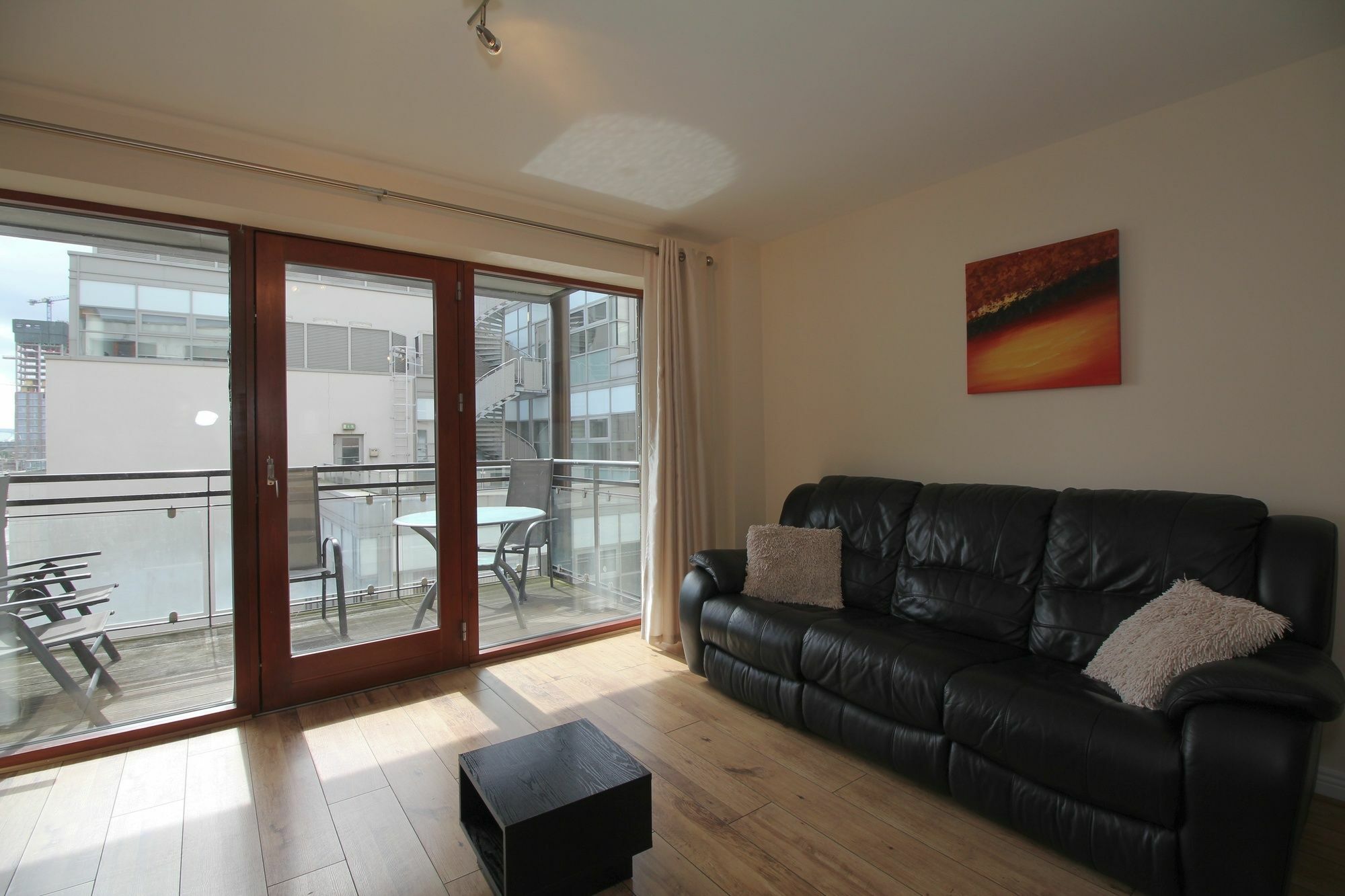 דבלין Point Village Modern Apartment מראה חיצוני תמונה